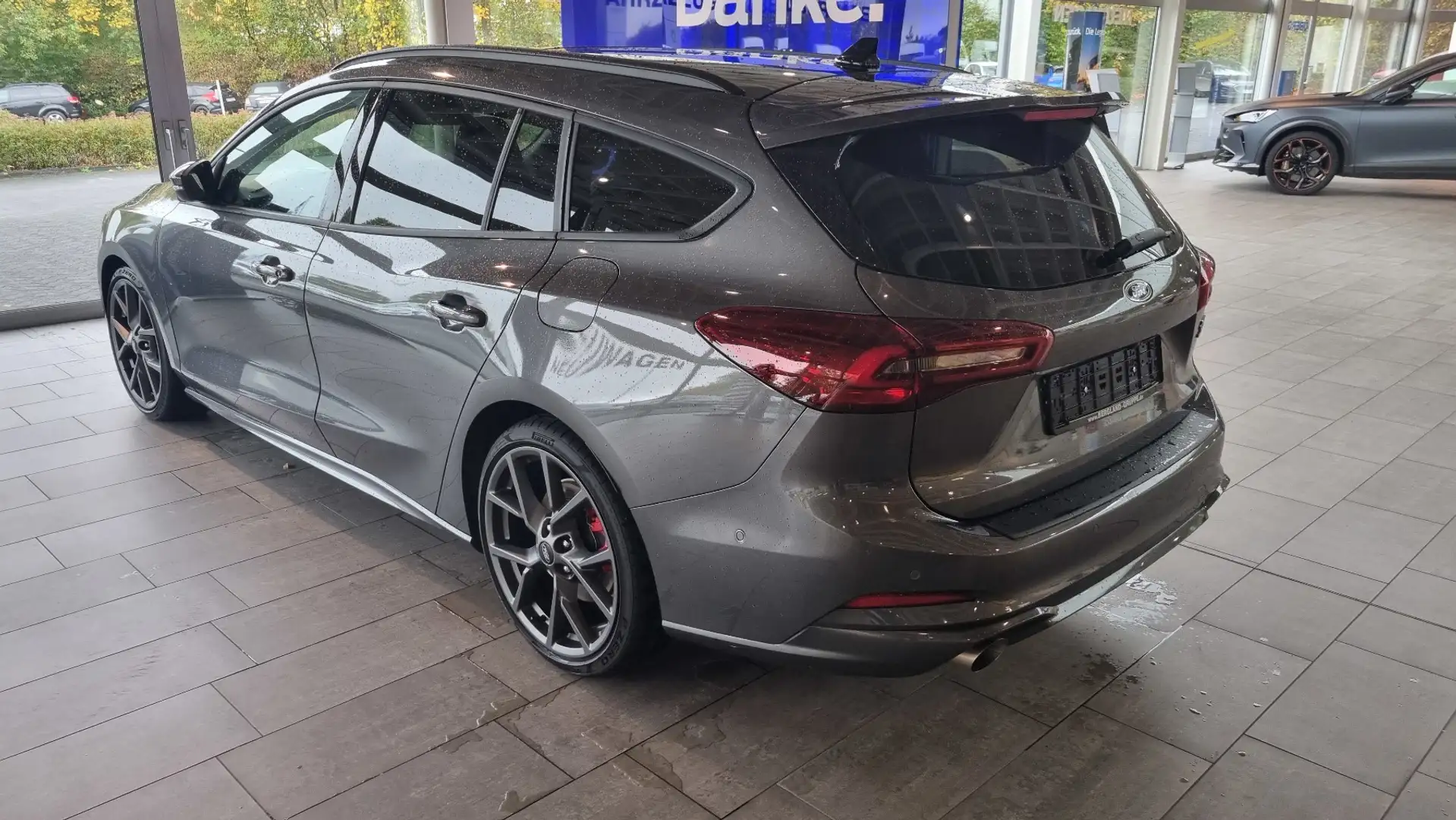 Ford Focus 2,3 l EcoBoost 206 kW (280 PS) B ST X Grijs - 2