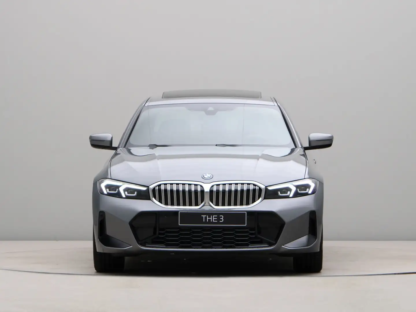 BMW 330 3 Serie 330e Sedan M-Sport Hybrid Grau - 2