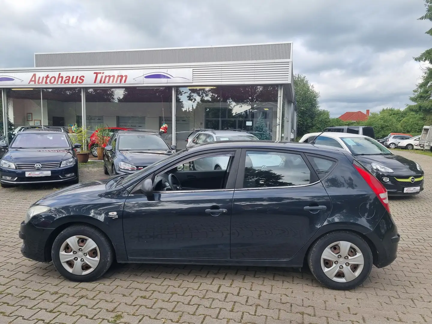 Hyundai i30 1.4 FIFA WM Edition Schwarz - 2