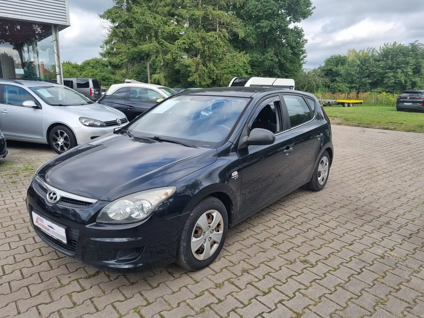 Hyundai i30 1.4 FIFA WM Edition Schwarz - 1