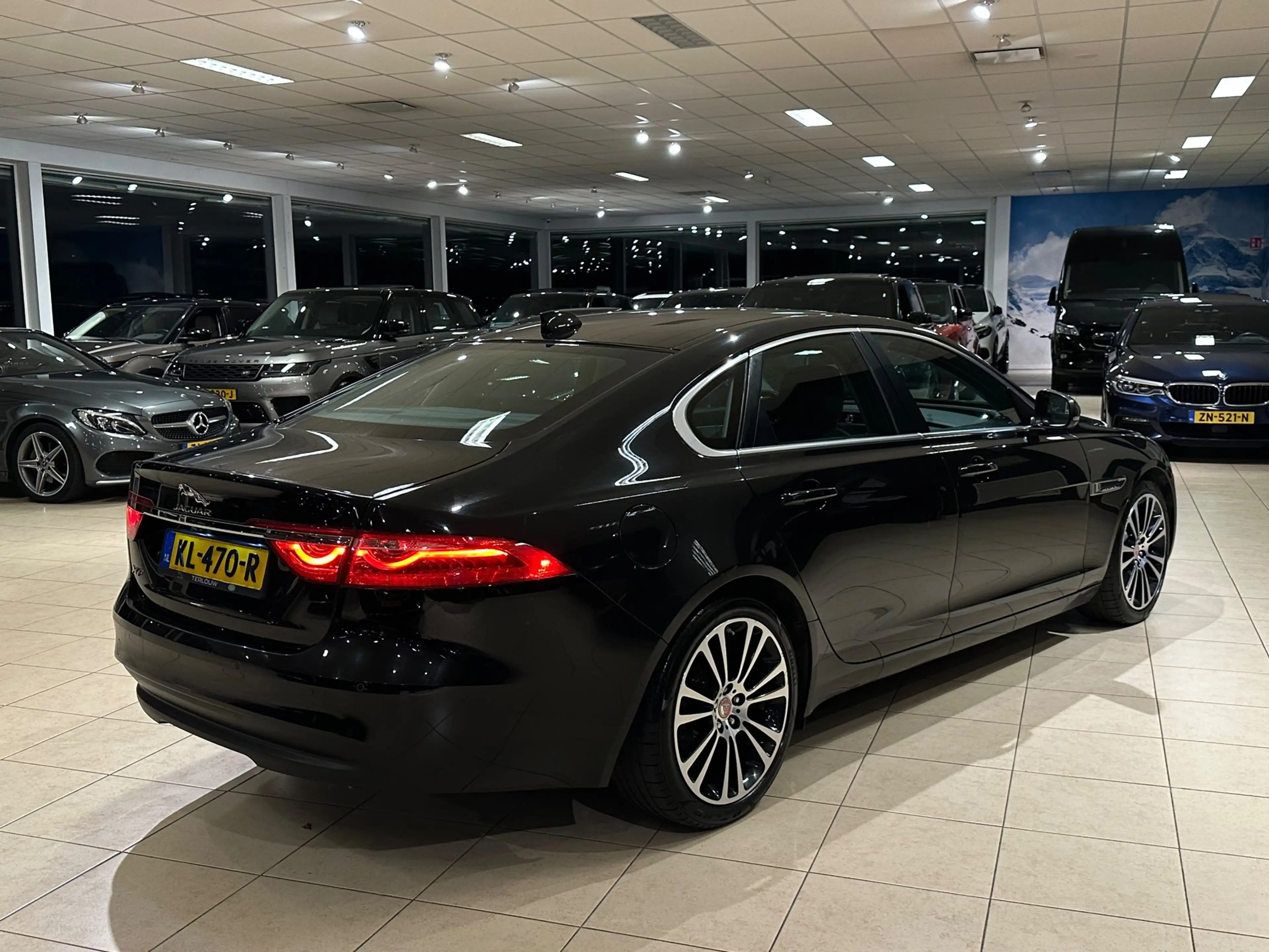 Jaguar XF 2.0d Pure|ORIG-NL|1Eig.|BTW|LEDER|CAMERA|LANE — photo 8