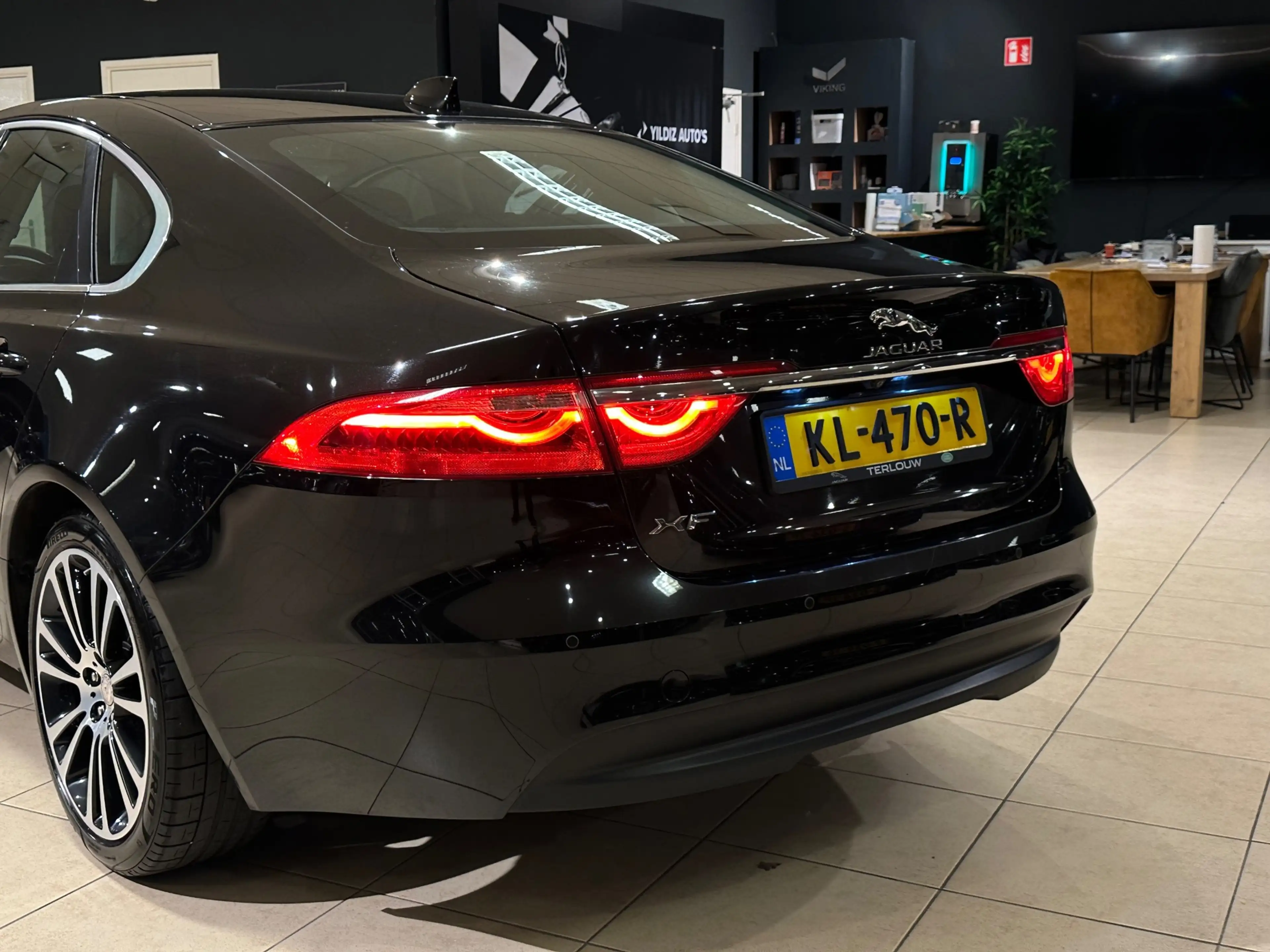 Jaguar XF 2.0d Pure|ORIG-NL|1Eig.|BTW|LEDER|CAMERA|LANE — photo 10
