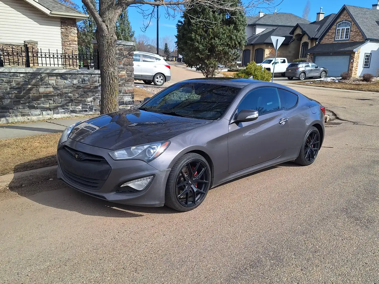 Hyundai Genesis Coupe photo Hyundai Genesis Coupe