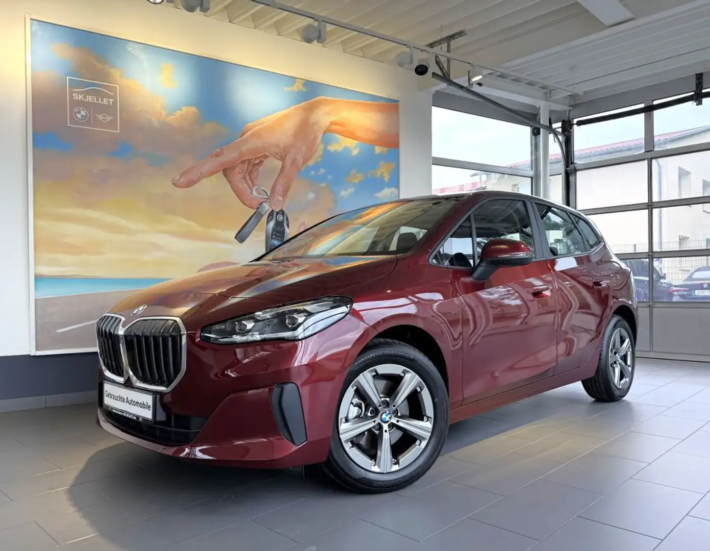 BMW 218 i Active Tourer Aut. KAM+NAVI+TEMP+SITZH+SPUR Rot - 1