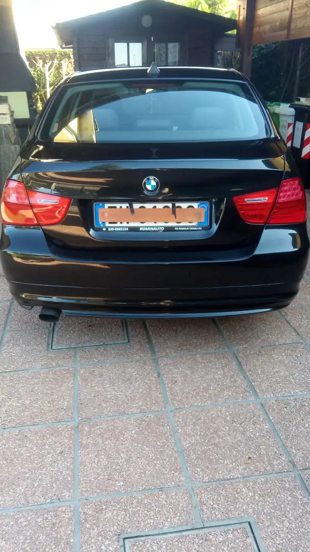 BMW 318 Serie 3 E90 Berlina 318d 2.0 Eletta 143cv FL Nero - 2