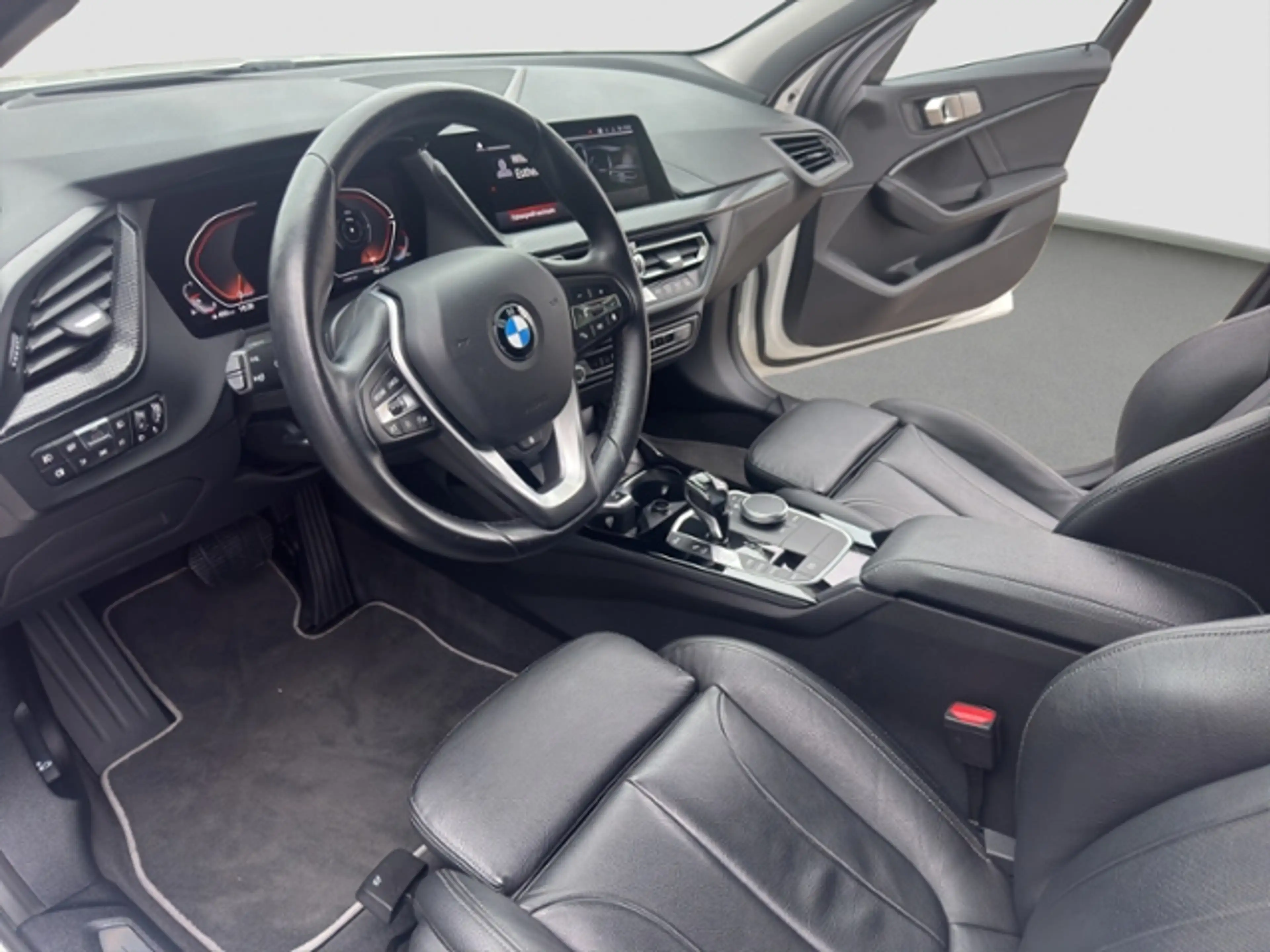 BMW 120 i Sport Line Autom. Pano Leder — photo 9