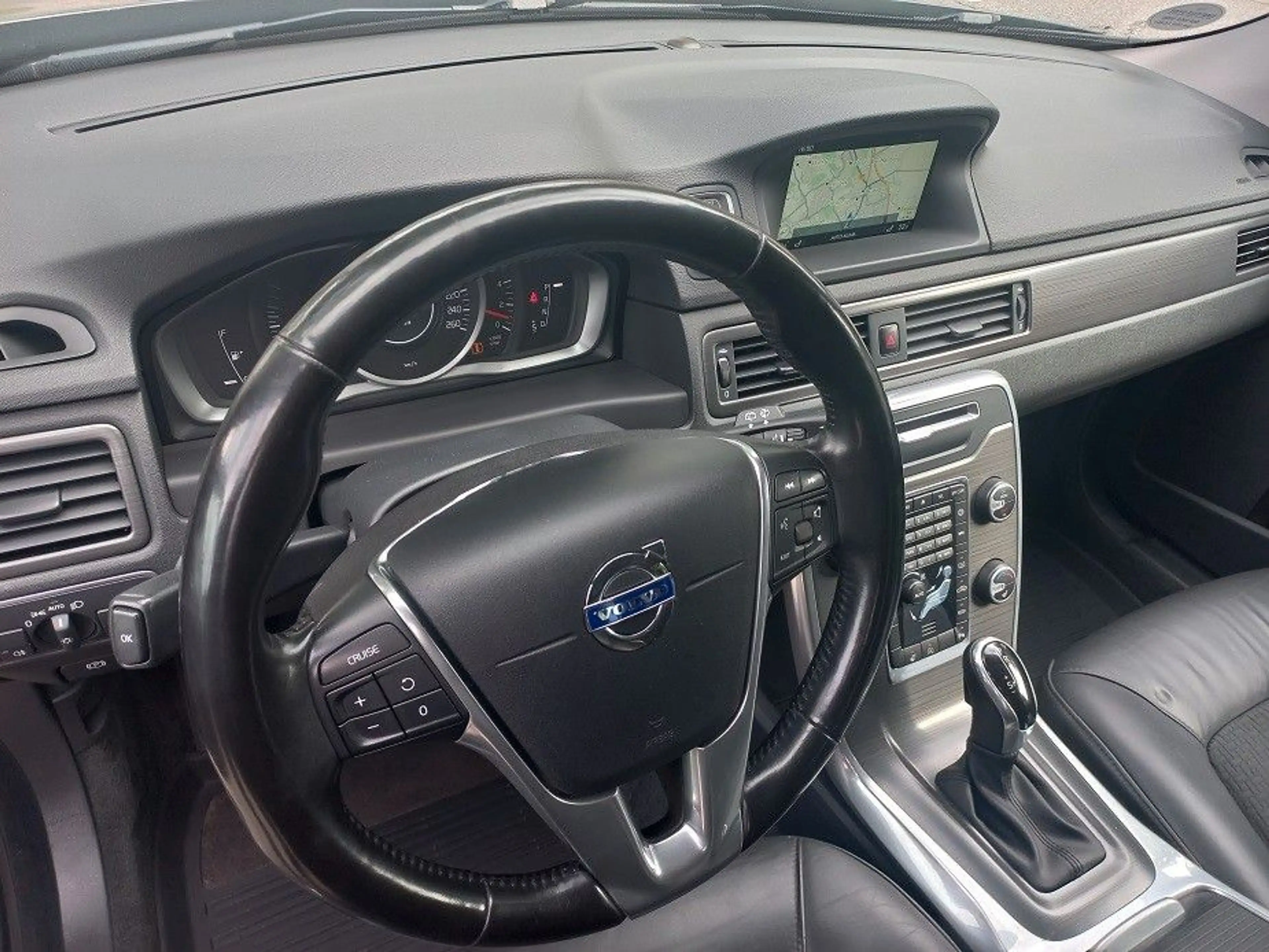 Volvo V70 2,0D Aut. Klima SHZ Navi Xenon AHK Tempo BC — photo 20