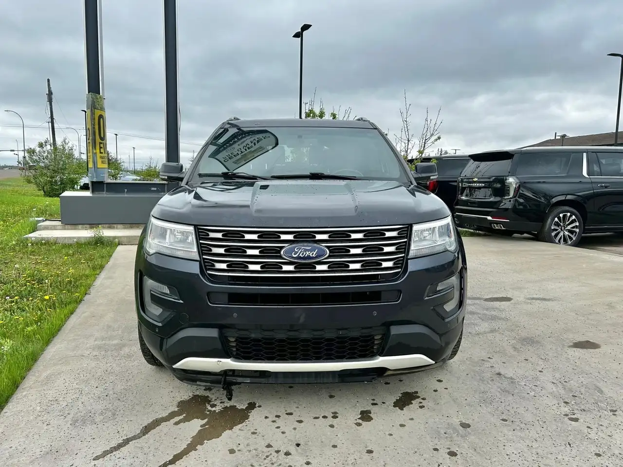 Ford Explorer photo Ford Explorer