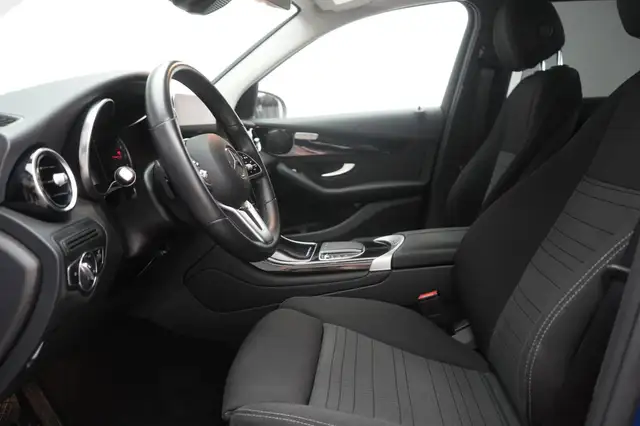 Mercedes-Benz GLC view 10
