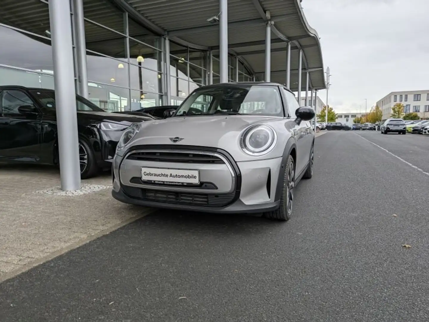 MINI Cooper 3-Türer Navi. Glasdach. Leder. Kamera. Silber - 2