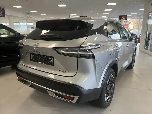 Nissan Qashqai view 6