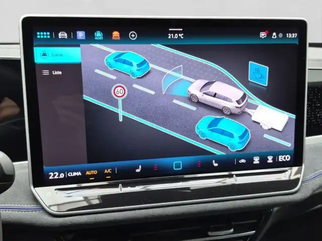 Volkswagen Passat view 13