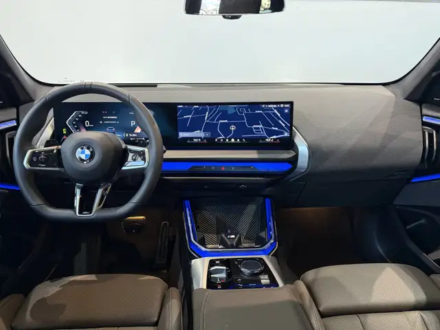BMW X3 view 3