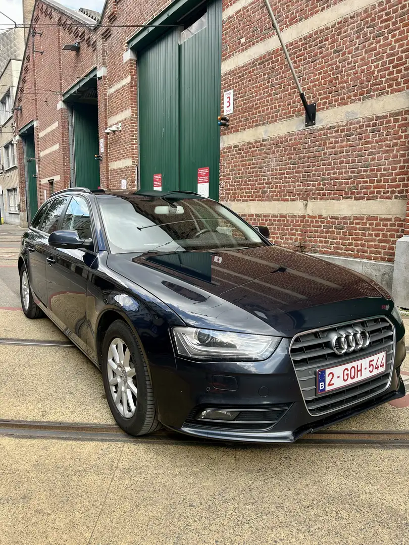 Audi A4 Avant 2.0 TDi ultra Sport S tronic - 2