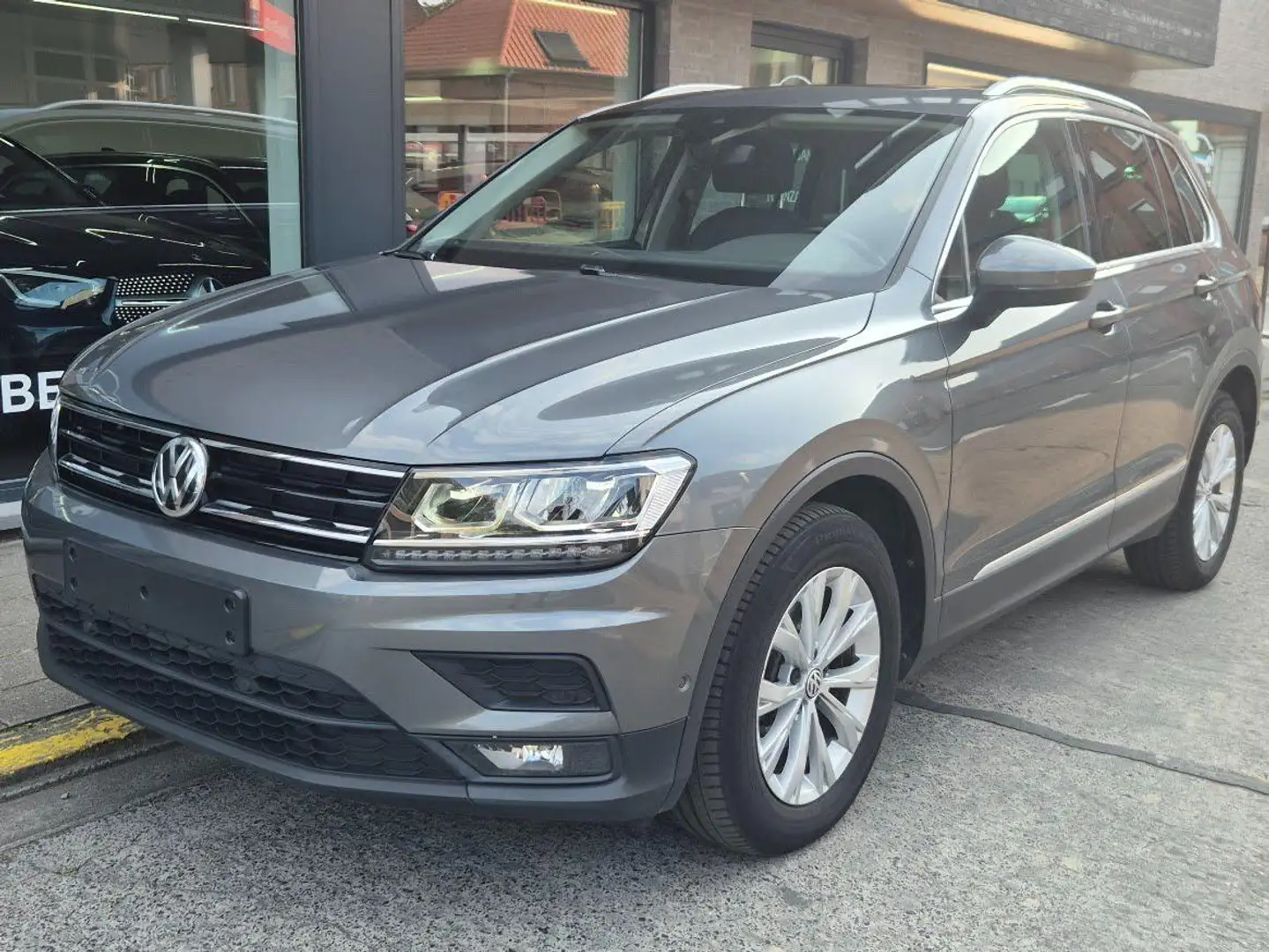 Volkswagen Tiguan Tiguan 1.5 TSI ACT OPF Comfortline Gris - 1