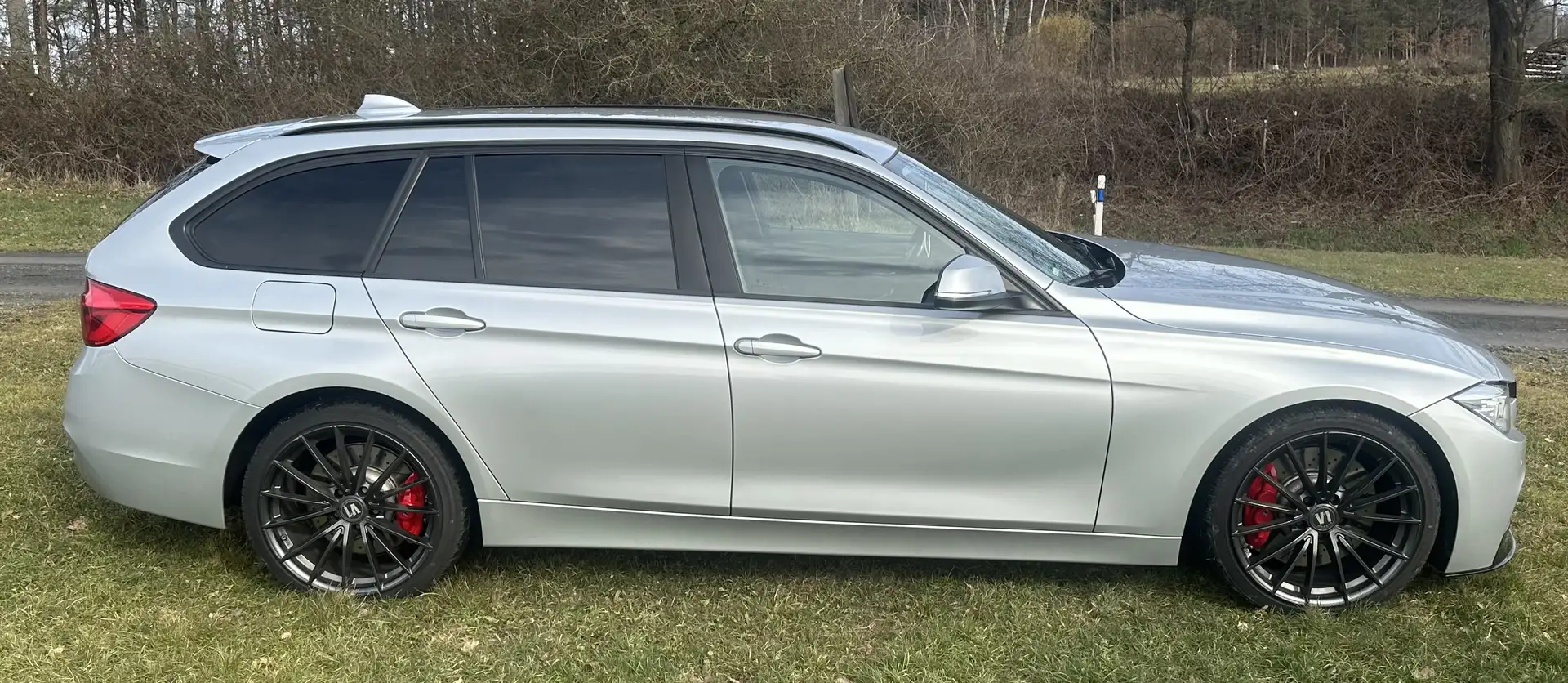 BMW 318 318d Touring Aut. M Sport - 1
