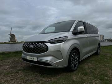 e-Tourneo 340 L2H1 Titanium X 65 kWh 218pk | Leer