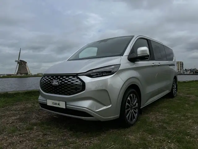 Ford Tourneo Custom e-Tourneo 340 L2H1 Titanium X 65 kWh 218pk | Leer