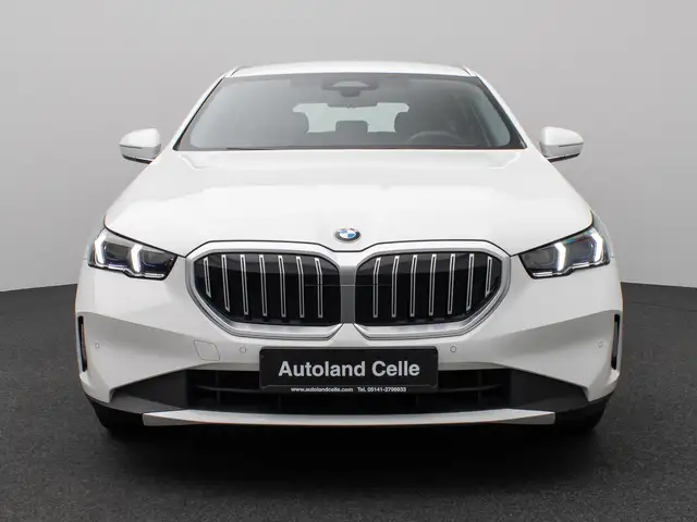 BMW 5 Series view 2