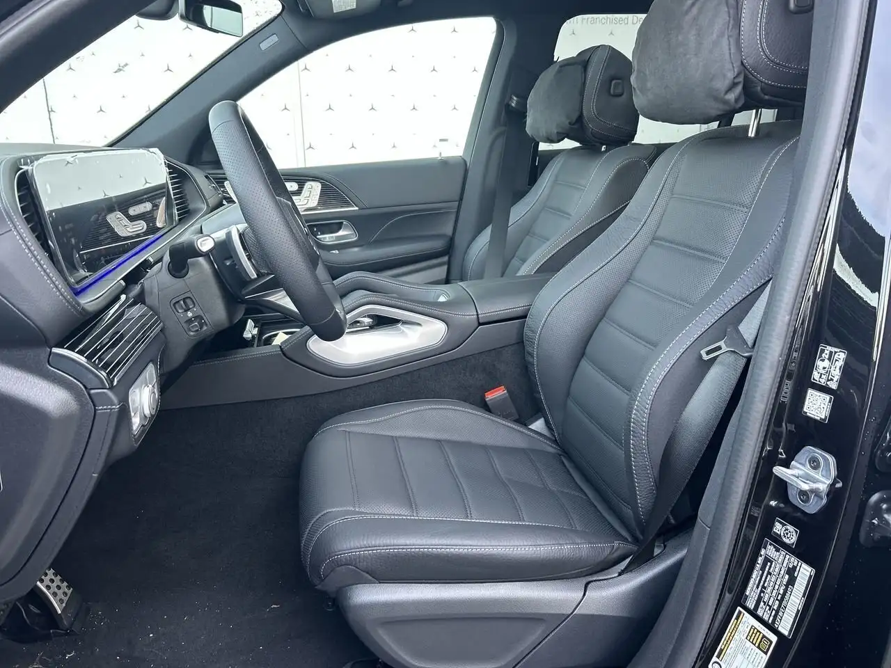 Mercedes-Benz GLS снимка Mercedes-Benz GLS