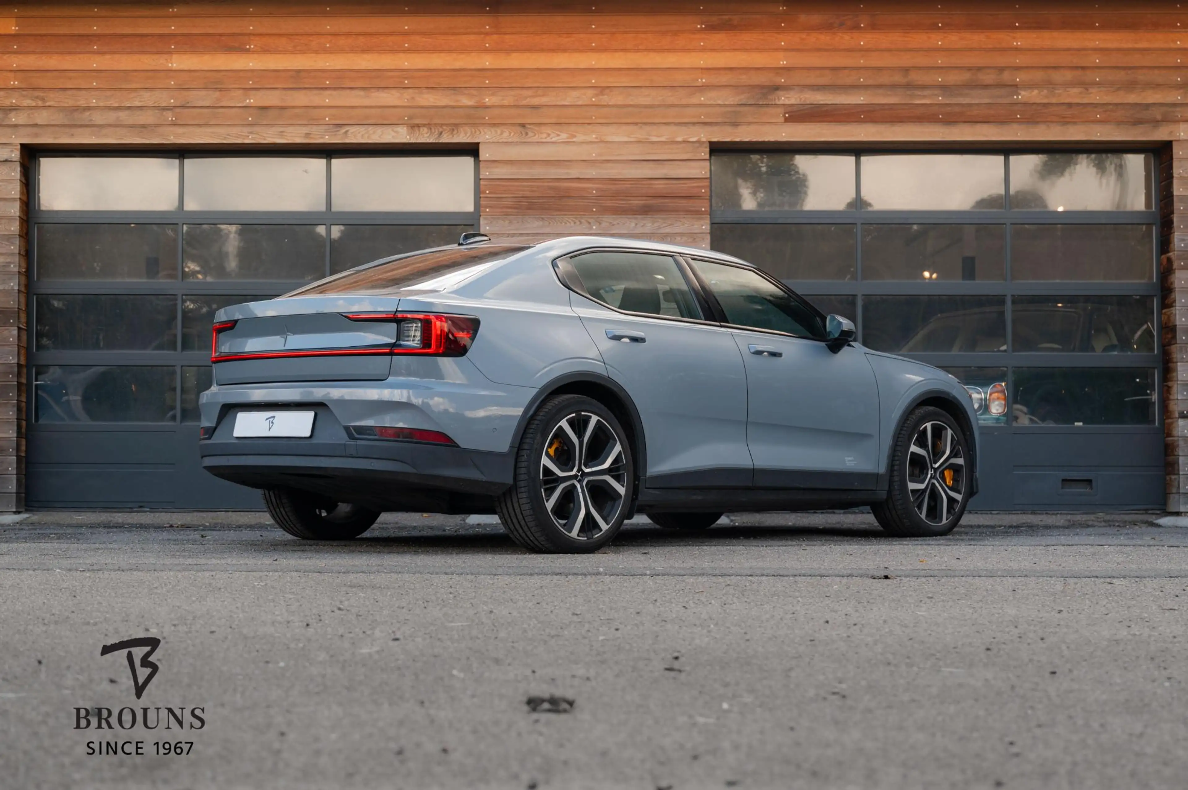 Polestar 2 Long Range Dual Motor Launch Edition 78kWh — photo 3
