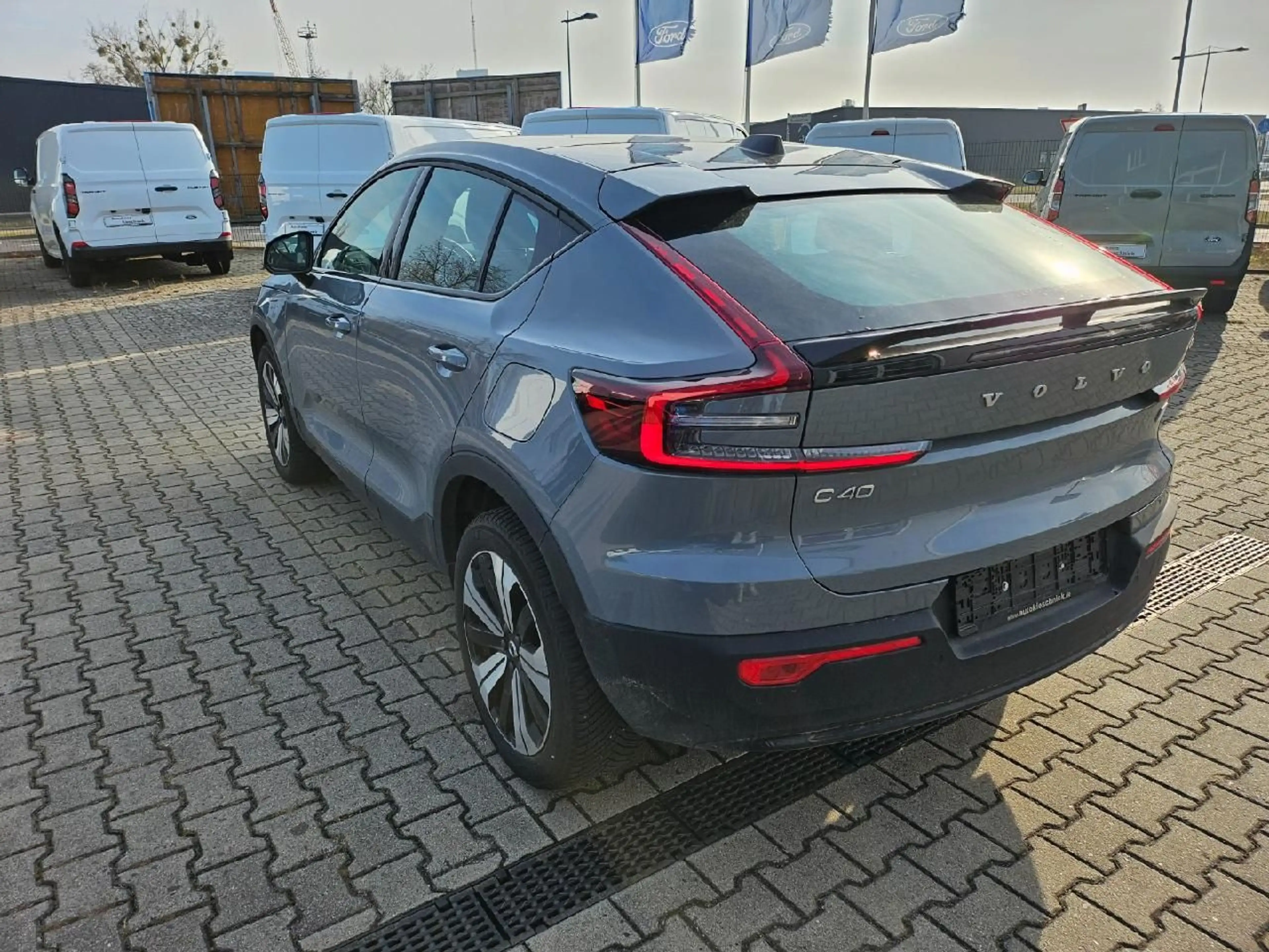 Volvo C40 Ultimate Recharge Pure Electric 2WD — photo 3