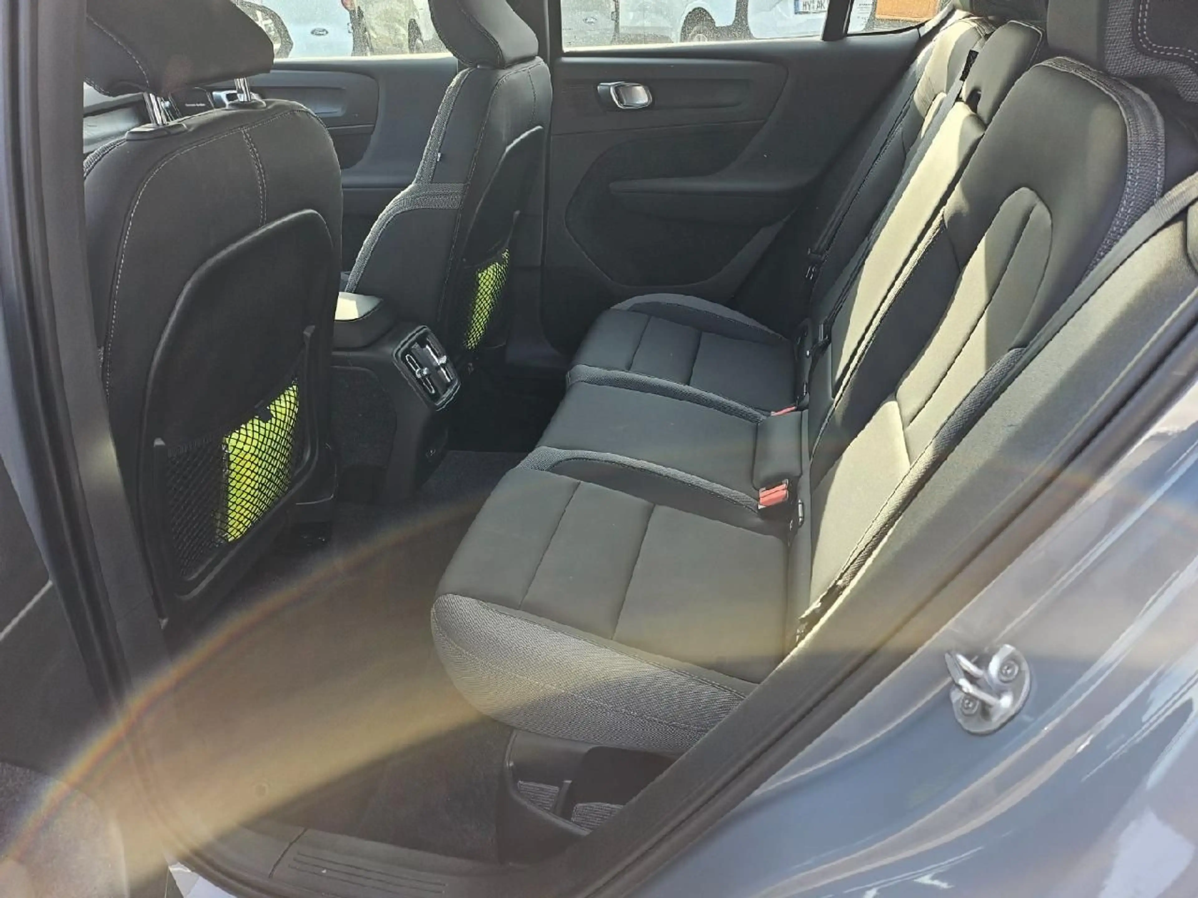 Volvo C40 Ultimate Recharge Pure Electric 2WD — photo 13