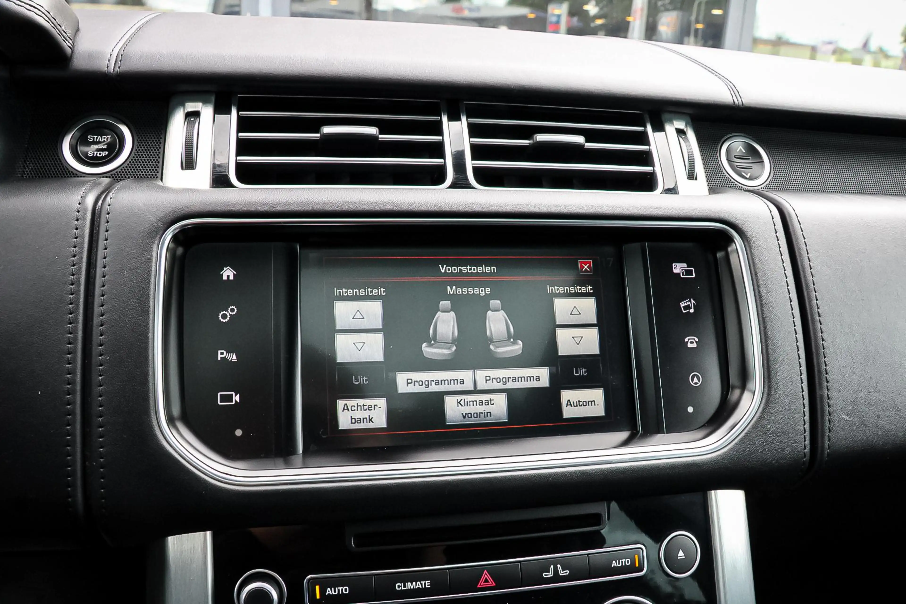 Land Rover Range Rover 4.4 SDV8 Autobiography Pano | Meridian | Massage | — photo 8
