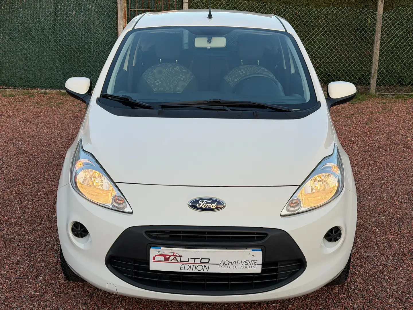 Ford Ka/Ka+ 1.2 69 cv Start§Stop "Titanium" "62.000km" Weiß - 2