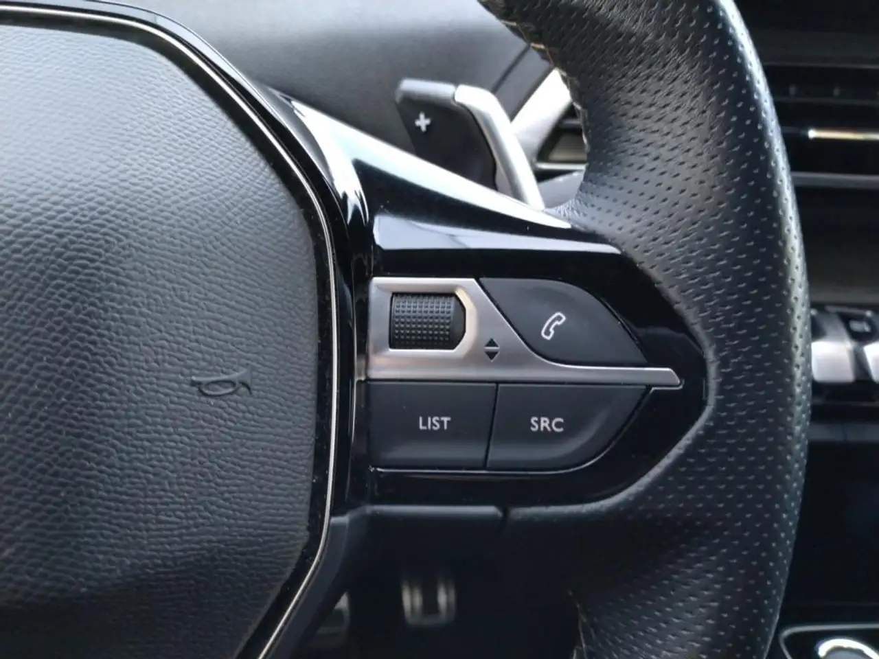 Peugeot 3008 3008 — photo 23