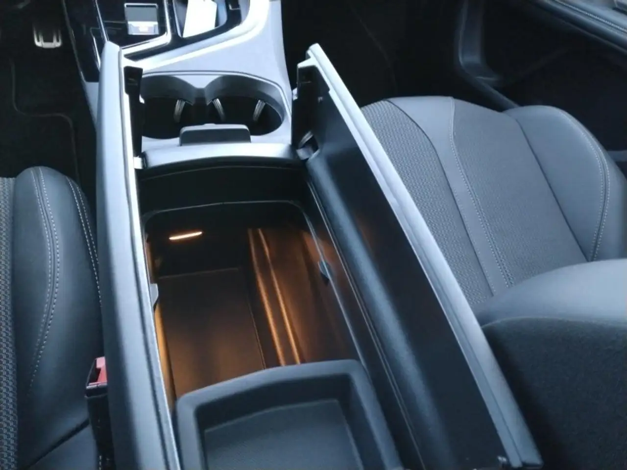 Peugeot 3008 3008 — photo 38