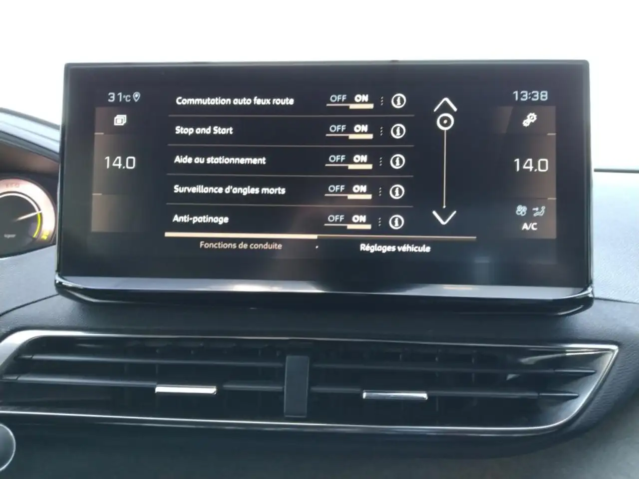 Peugeot 3008 3008 — photo 29