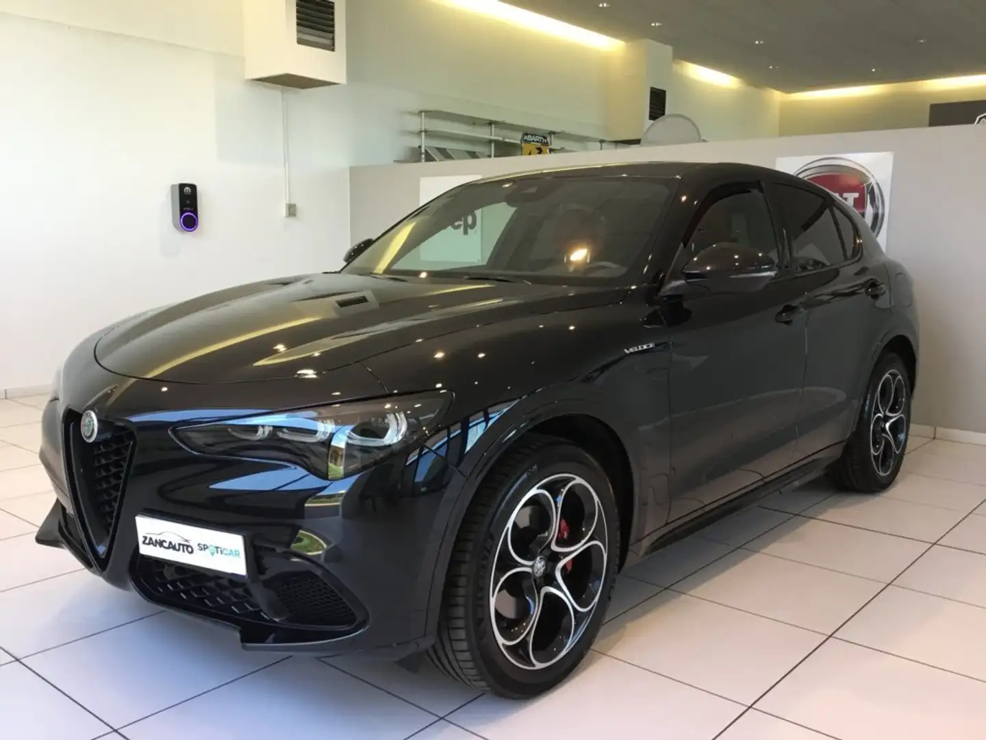 Alfa Romeo Stelvio 2.0 Turbo 280 CV AT8 Q4 Veloce MY24 Nero - 2
