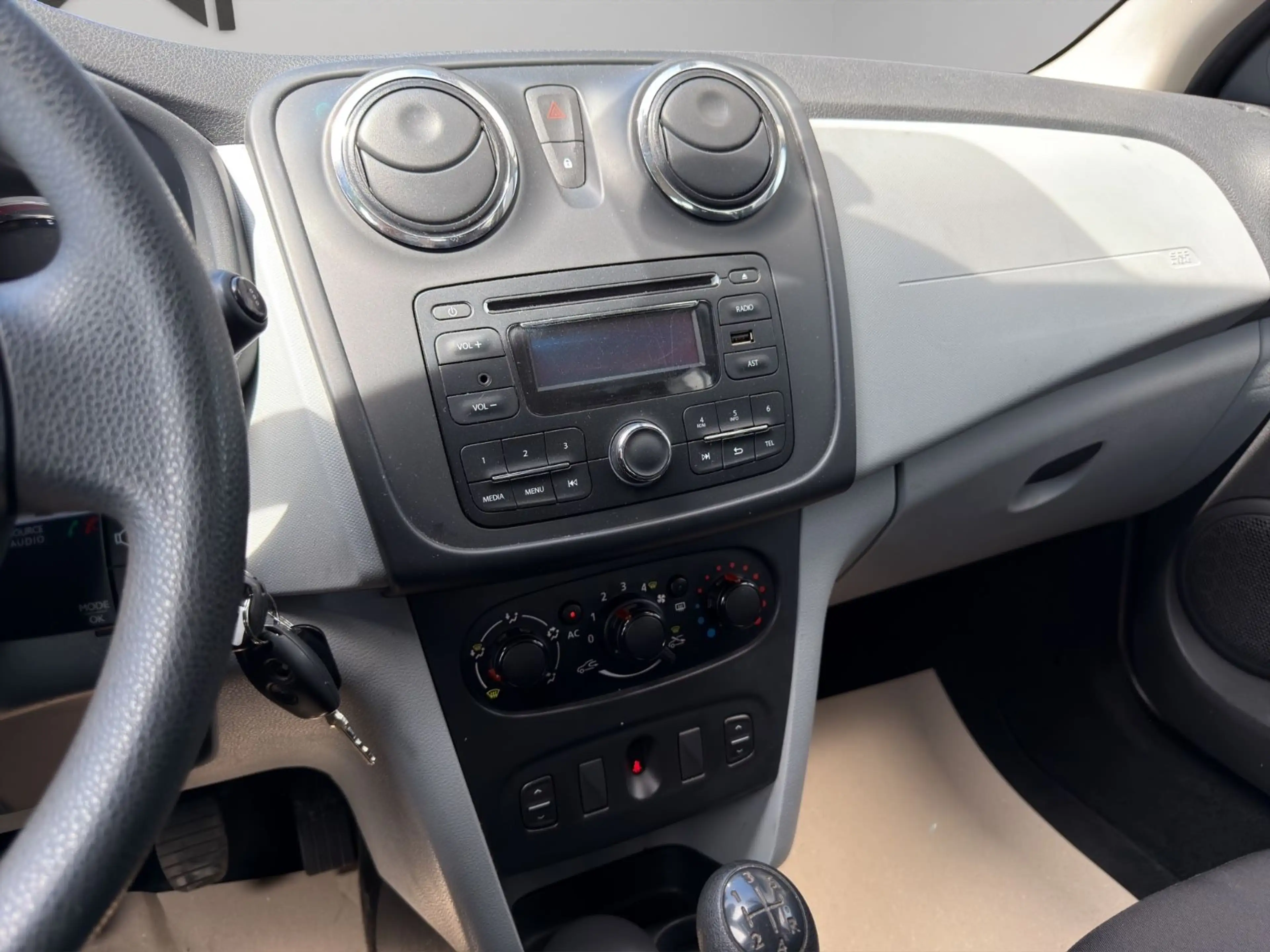 Dacia Logan MCV 1.2 Kombi *Garantie*Finanzierung* — photo 14