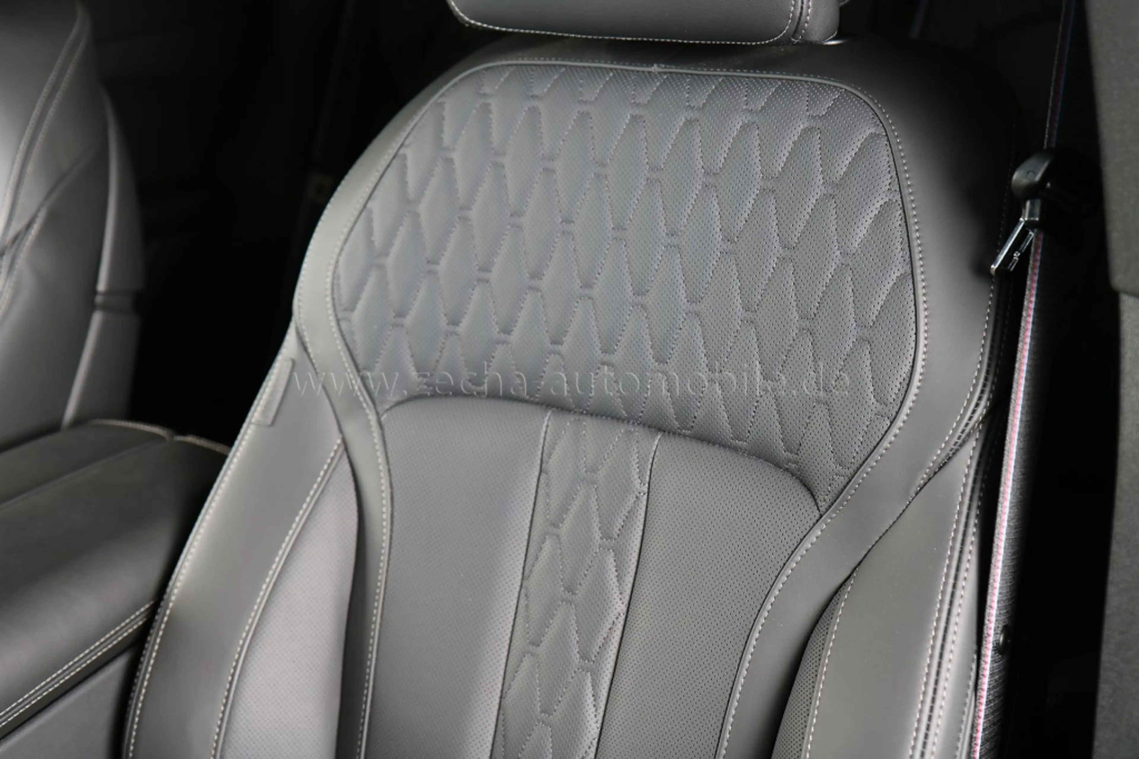 BMW X6 xDr.40d M-SportPRO.AHK.Panod.DrivProf.360° — photo 22