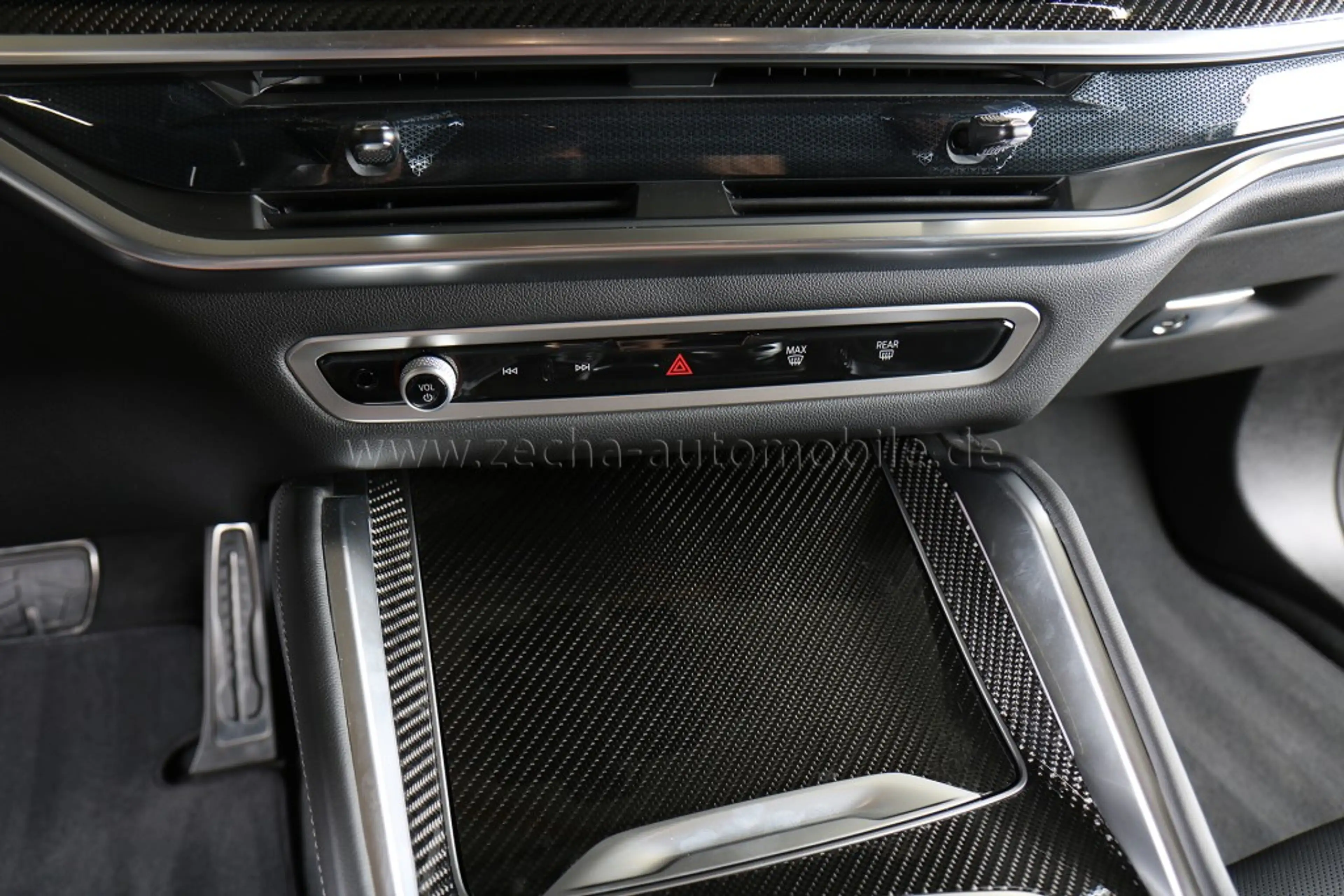 BMW X6 xDr.40d M-SportPRO.AHK.Panod.DrivProf.360° — photo 12