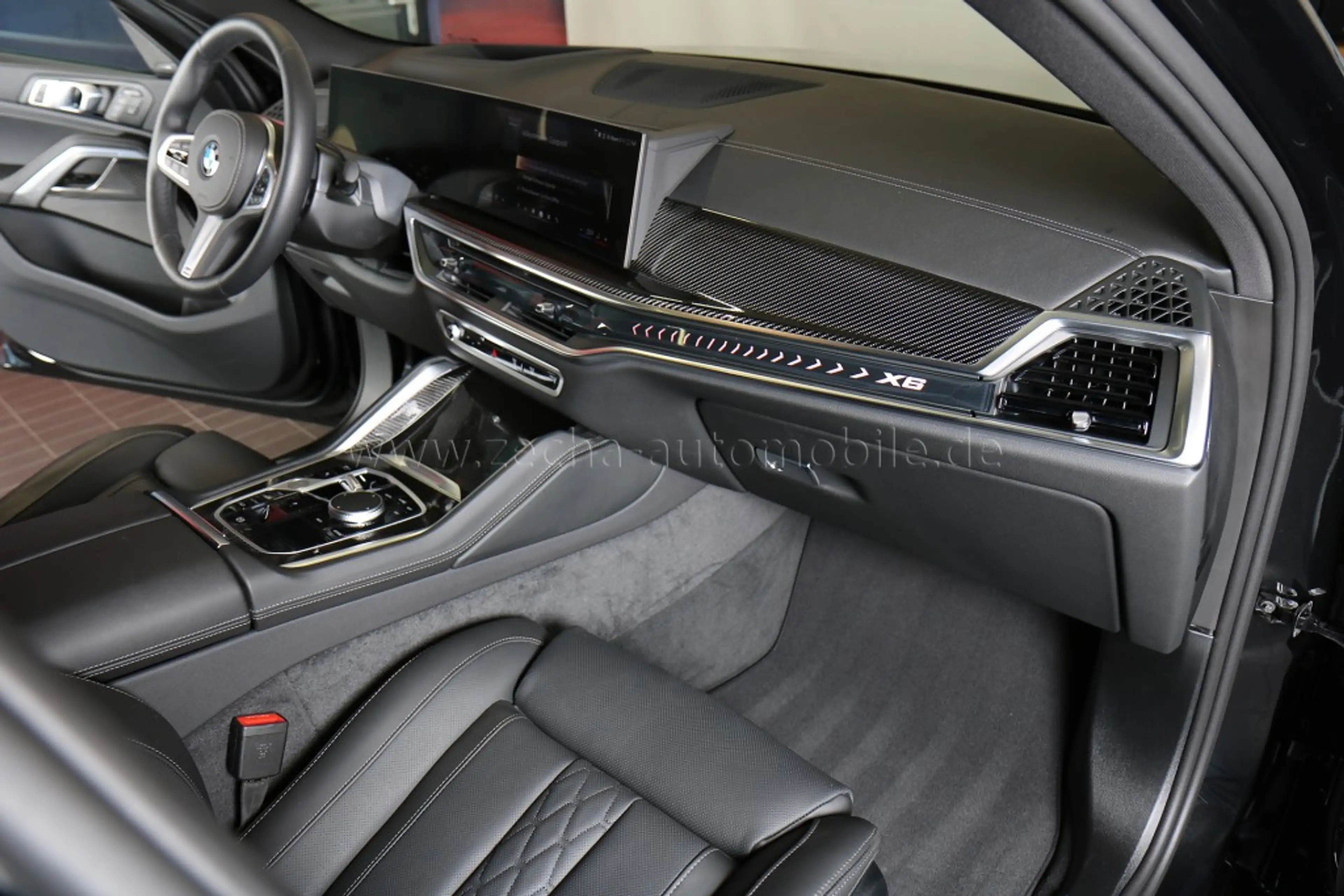 BMW X6 xDr.40d M-SportPRO.AHK.Panod.DrivProf.360° — photo 31