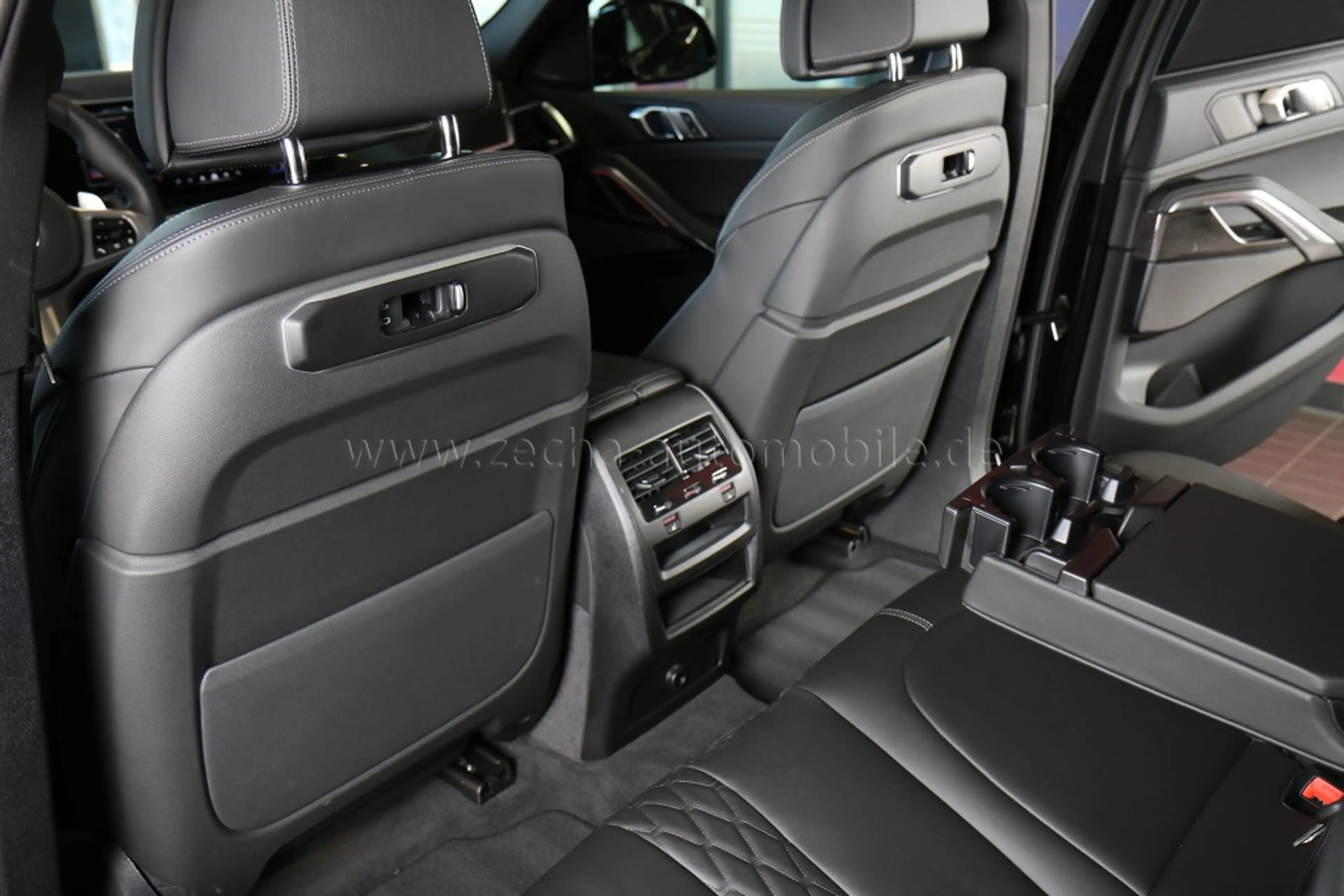 BMW X6 xDr.40d M-SportPRO.AHK.Panod.DrivProf.360° — photo 26