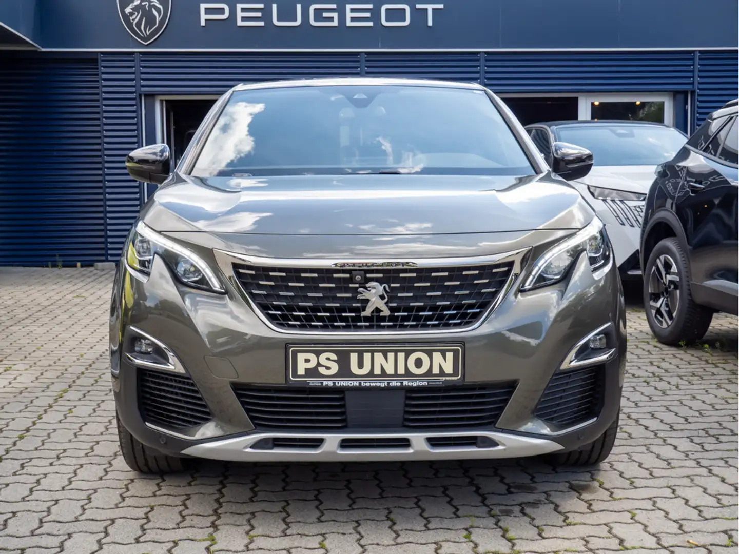 Peugeot 3008 1.2 Allure 130 KAMERA SITZHEIZUNG LED Grau - 2