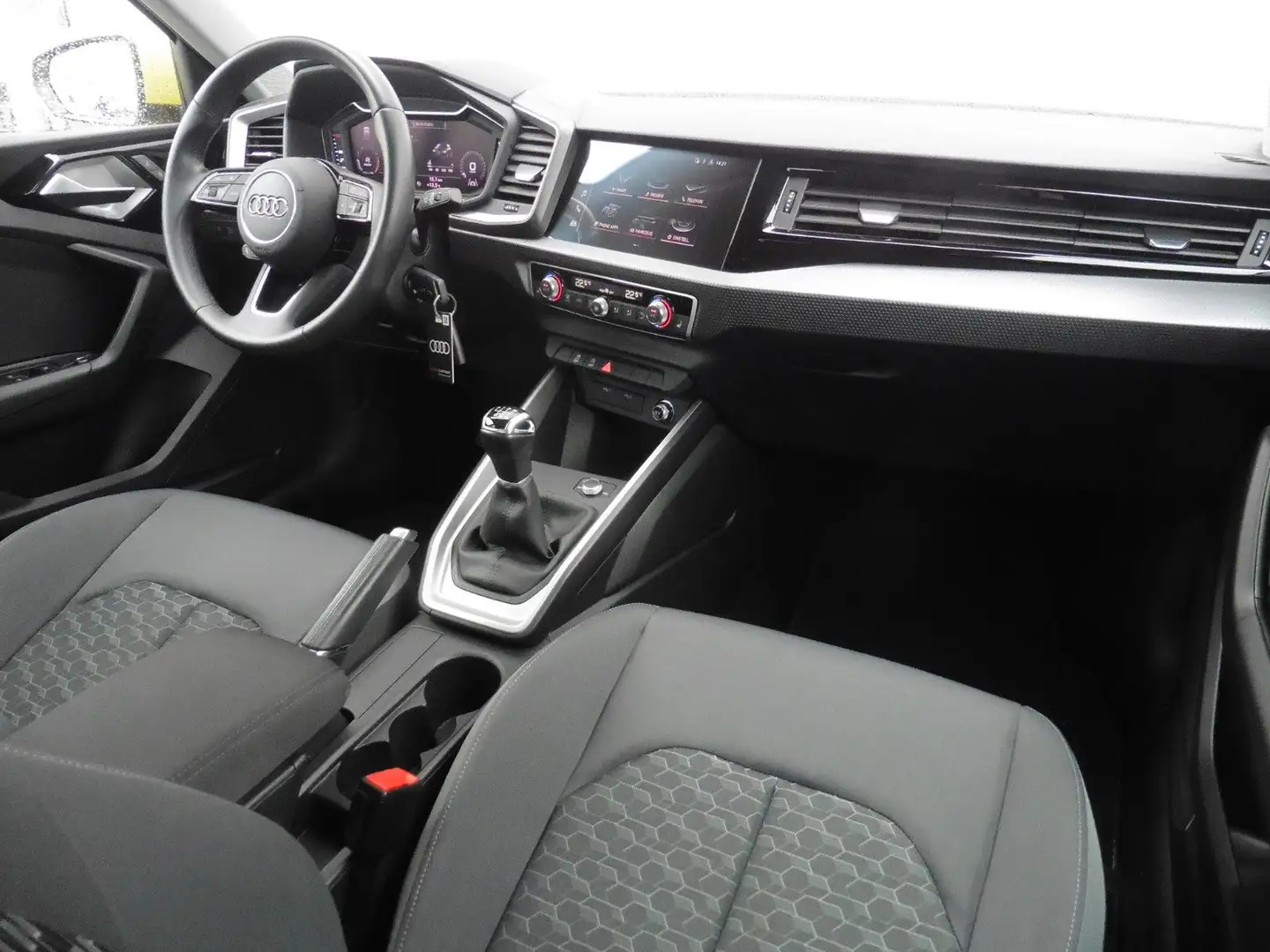 Audi A1 30 TFSI Advanced 1-Hd LED CarPlay SHZ Virtual Gelb - 2