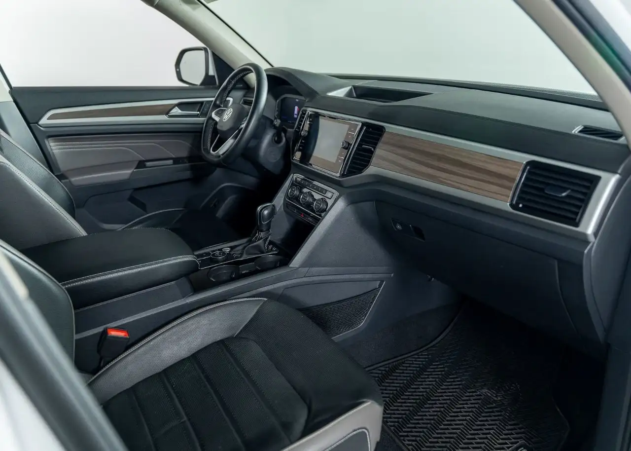 Volkswagen Atlas снимка Volkswagen Atlas