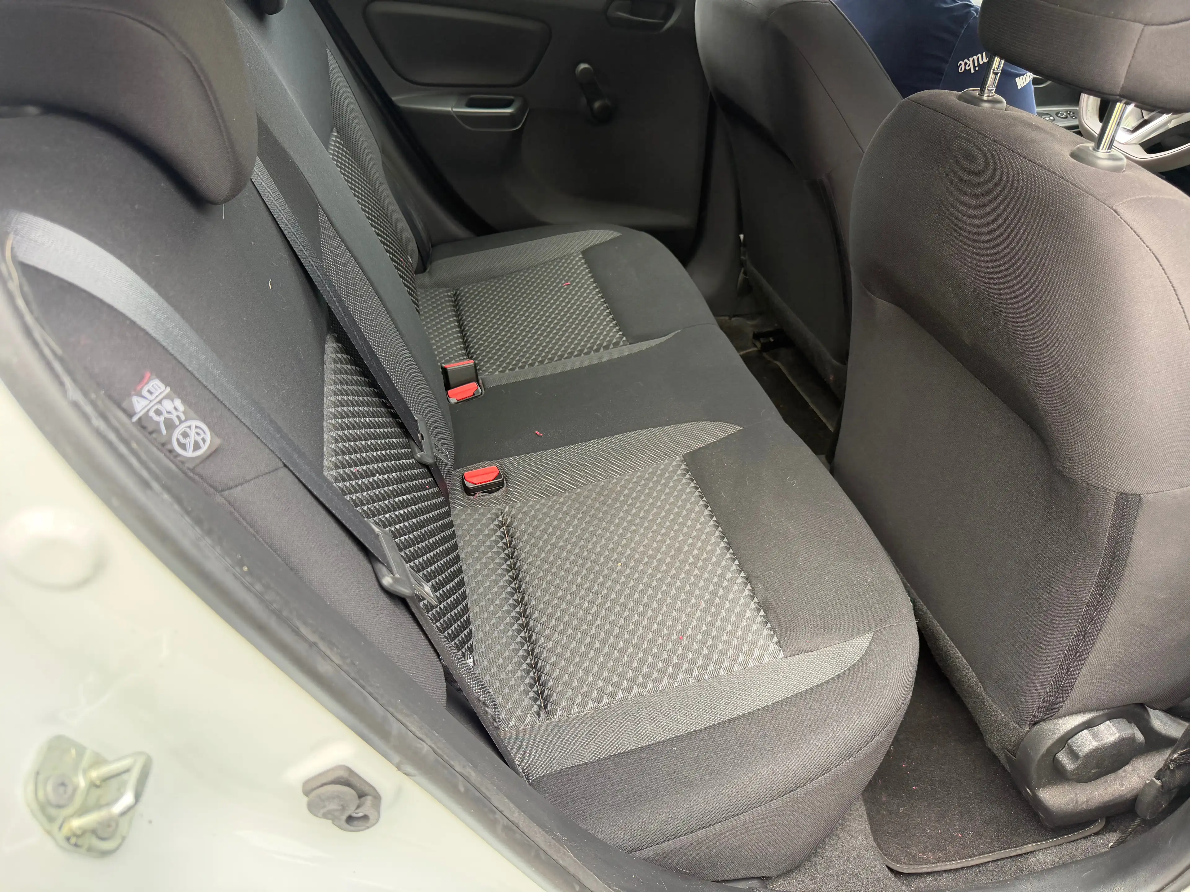 Nissan Micra Visia Plus — photo 5