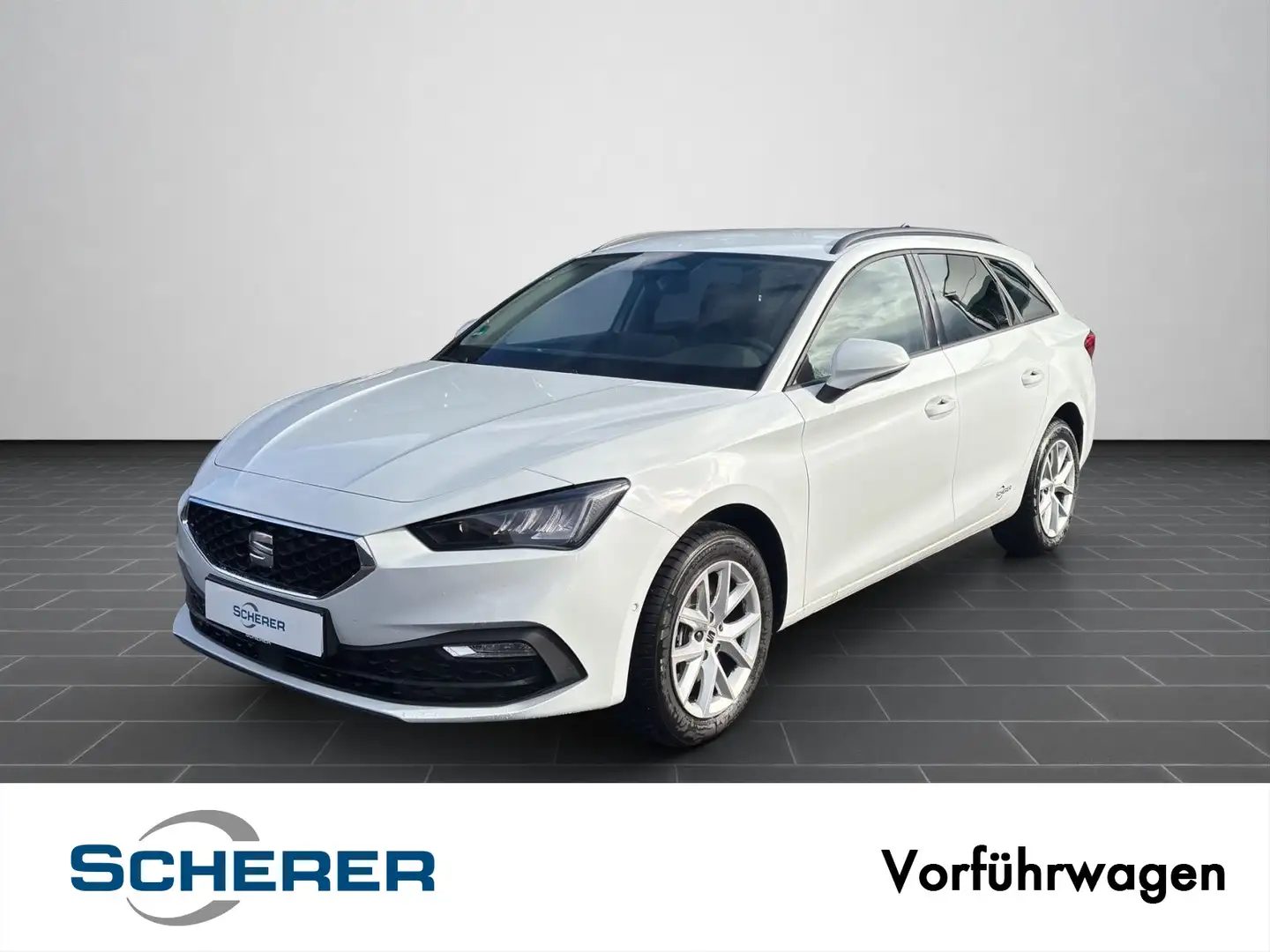 SEAT Leon Sportstourer Road Edition Weiß - 1