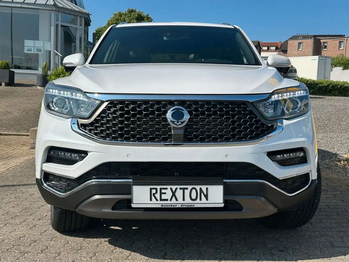 SsangYong Rexton 2.2 Diesel e-XDi 220 Sapphire 4WD AT Weiß - 2