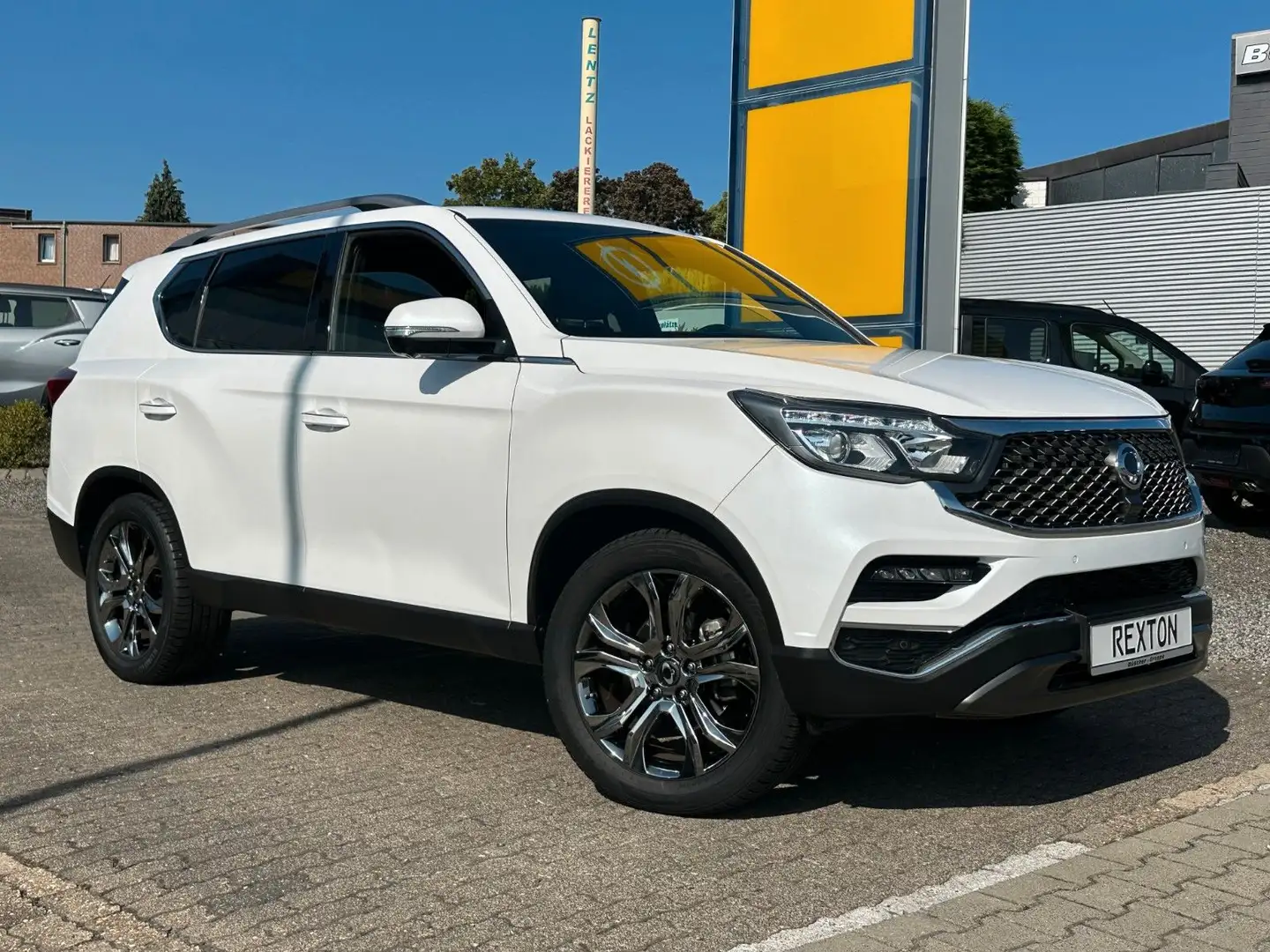 SsangYong Rexton 2.2 Diesel e-XDi 220 Sapphire 4WD AT Weiß - 1