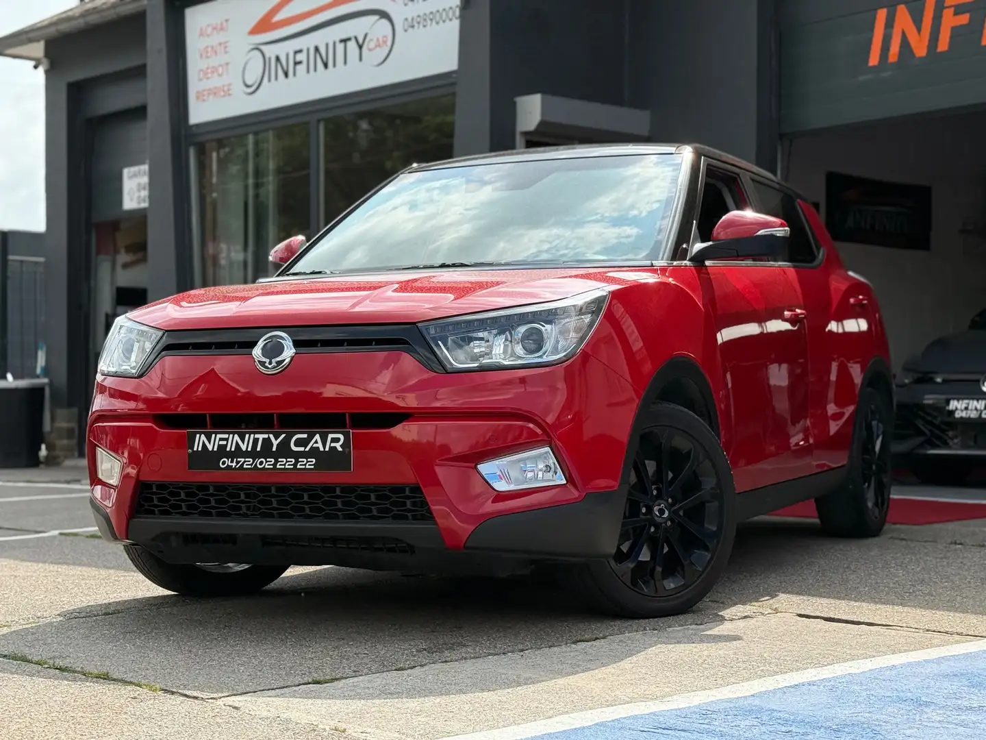 SsangYong Tivoli 1.6i e-XGi 2WD Sapphire Rosso - 2