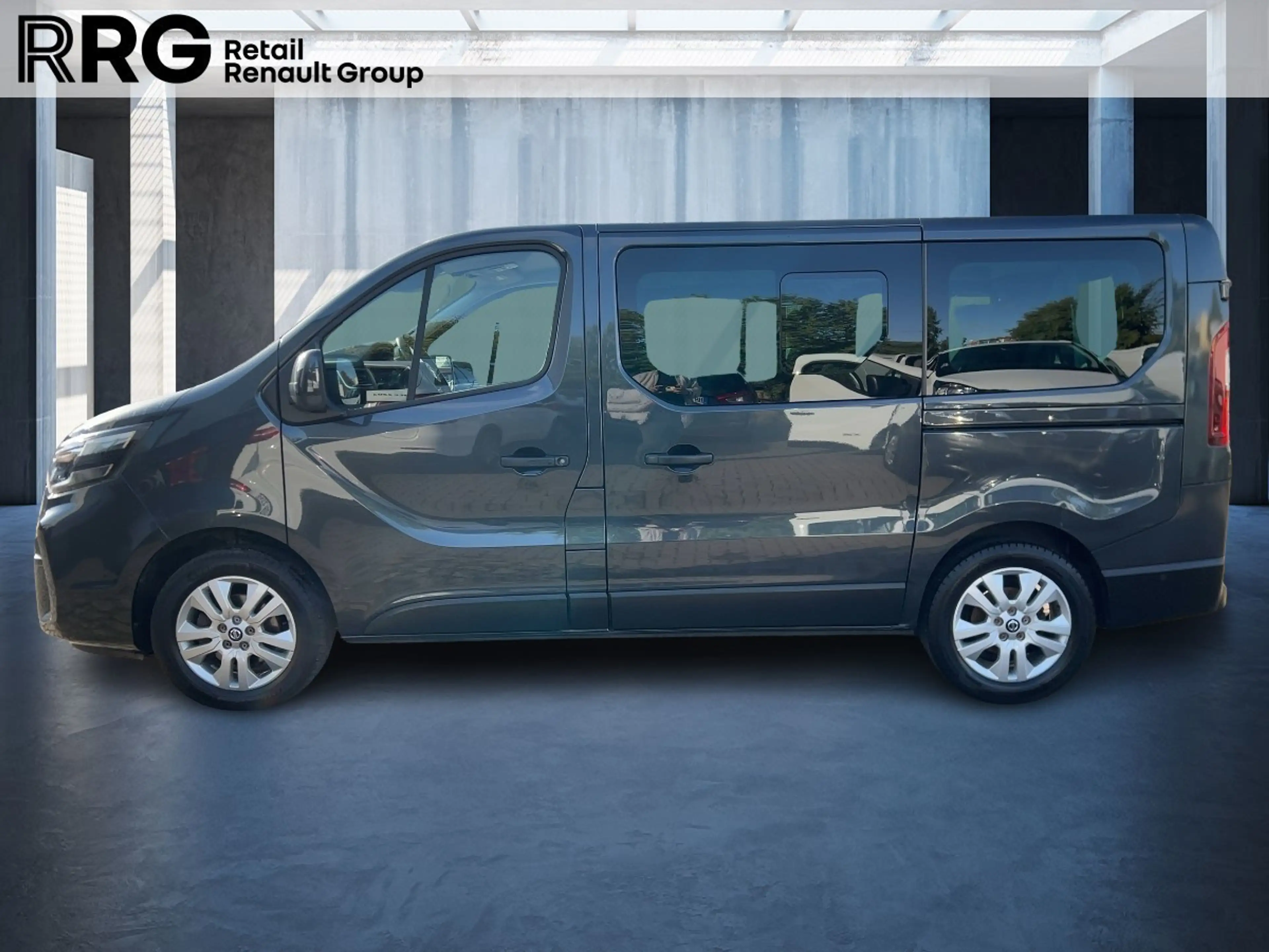 Nissan NV300 2,8t dCi 170 DPF L1H1 TEKNA Apple CarPlay BT — photo 2