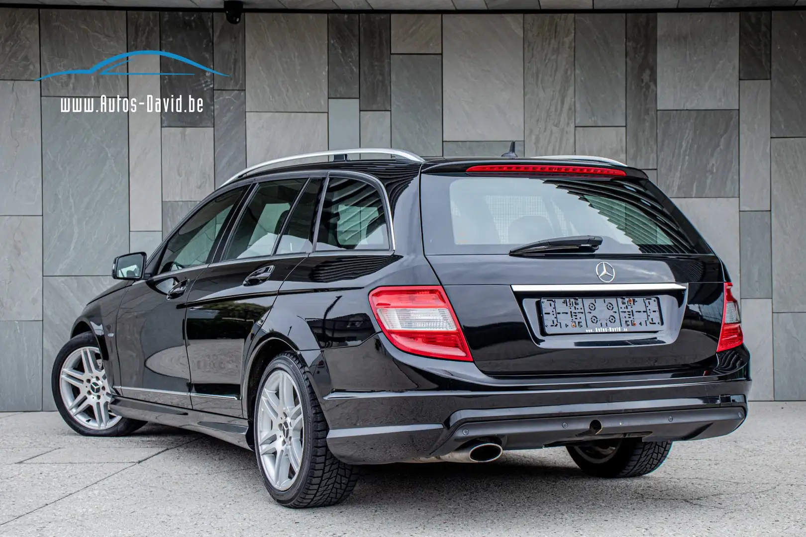 Mercedes-Benz C 200 CGI BlueEFFICIENCY Avantgarde 1.8 Benzine AUT. Zwart - 2