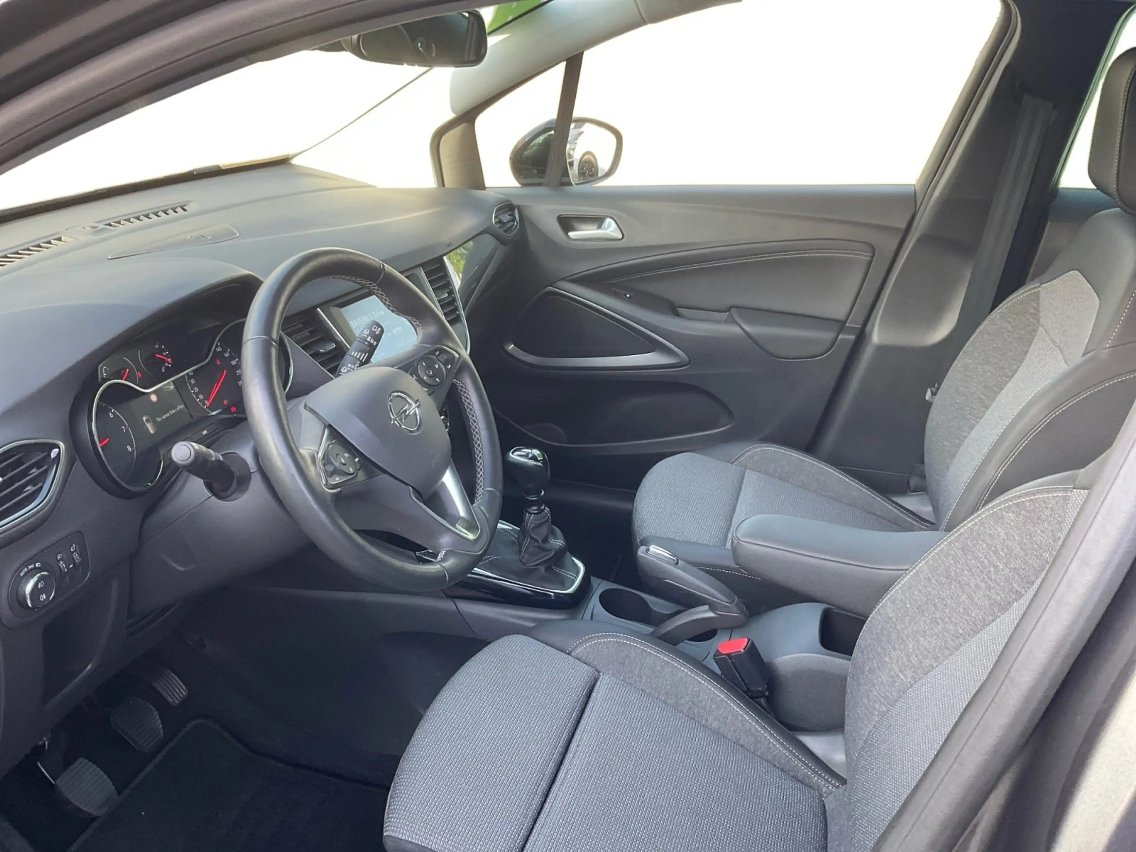 Opel Crossland 1.2 Elegance AHK, Rückfahrkamera — photo 11