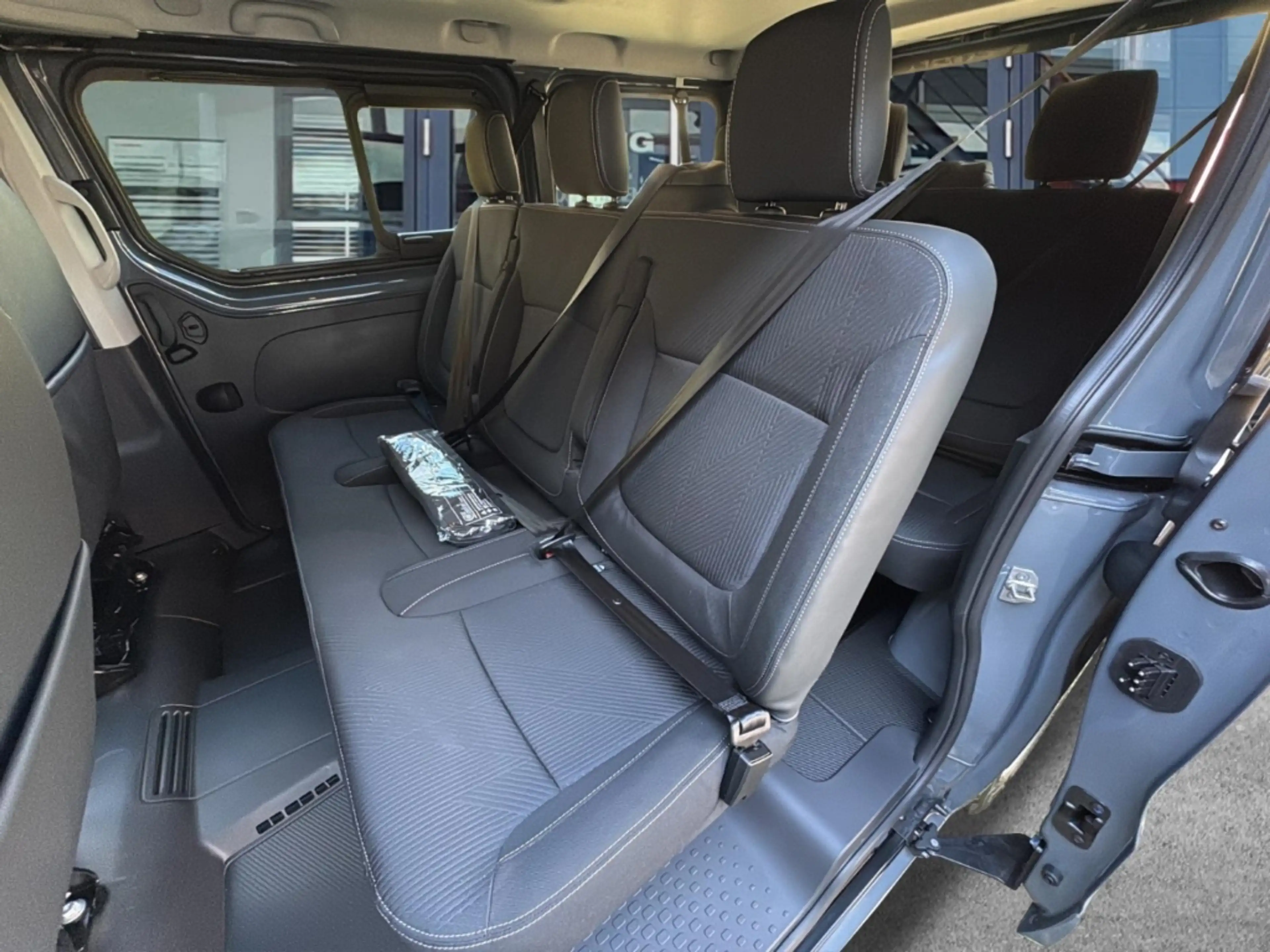 Nissan Primastar Tekna dCi170 °LED°Navi°RFK°SHZ° — photo 8